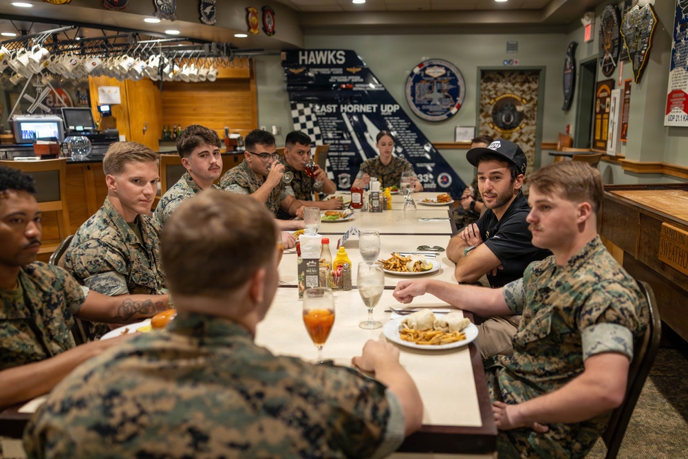 Chase Elliot visits MCAS Beaufort