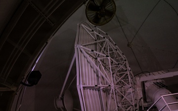 260402-N-WN046-1006 –  An antenna at Detachment 3, 22nd Space Operations Squadron (DET 3, 22 SOPS), Naval Support Facility Diego Garcia tracks the Artemis II spacecraft as it departs Earth’s upper atmosphere, April 2, 2026.