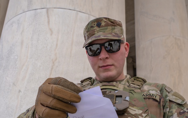 Joint Task Force Magnolia Soldiers support the D.C. Safe &amp; Beautiful mission at the Jefferson Memorial