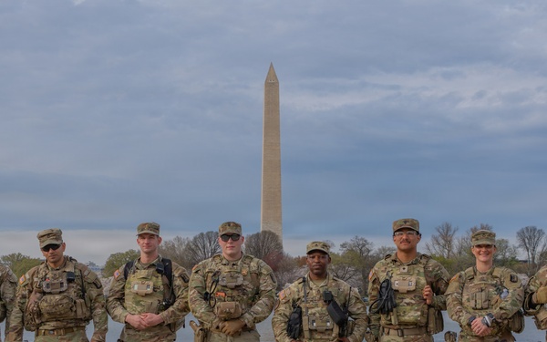 Joint Task Force Magnolia Soldiers support the D.C. Safe &amp; Beautiful mission at the Jefferson Memorial