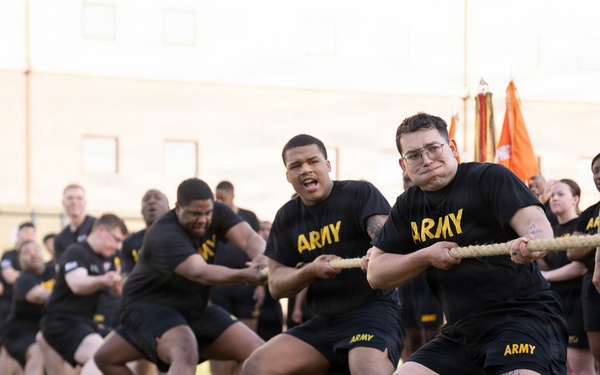 1SIG BDE Signal Month: 1st Signal Brigade Soldiers participate in Signal Month Run at Camp Humphreys.