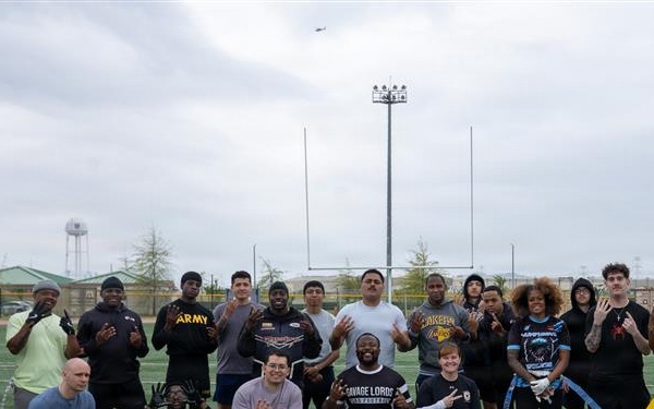 “1SIG BDE Signal Month: 1st Signal Brigade Soldiers compete in Flag Football Tournament”