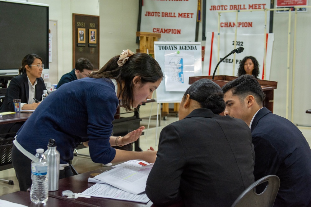 Nile C. Kinnick High School Mock Trial