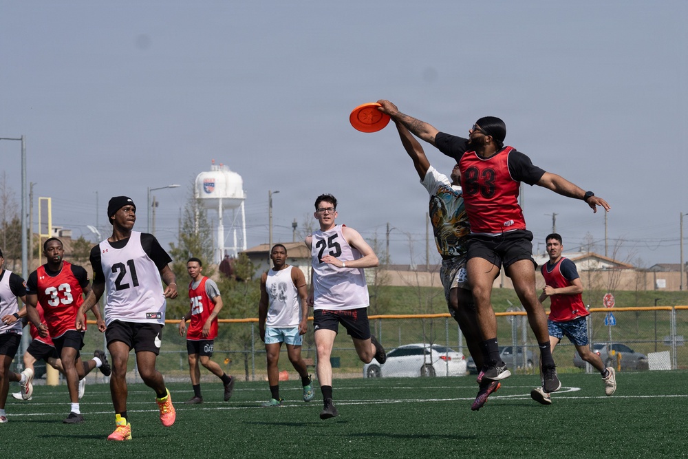 1SIG BDE Signal Month: 1st Signal Brigade Soldiers compete in Ultimate Frisbee Tournament at Camp Humphreys.