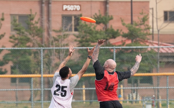 1SIG BDE Signal Month: 1st Signal Brigade Soldiers compete in Ultimate Frisbee Tournament at Camp Humphreys.