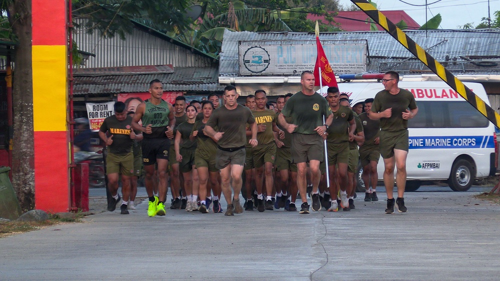 Balikatan 26: U.S. Marines with MRF-D 26 participate in physical training with Philippine marines