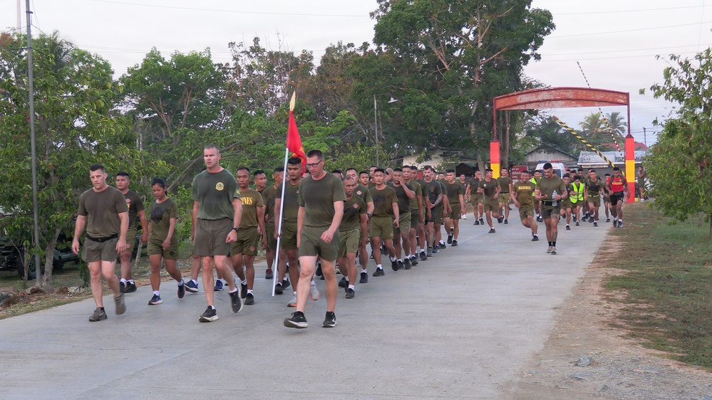 Balikatan 26: U.S. Marines with MRF-D 26 participate in physical training with Philippine marines