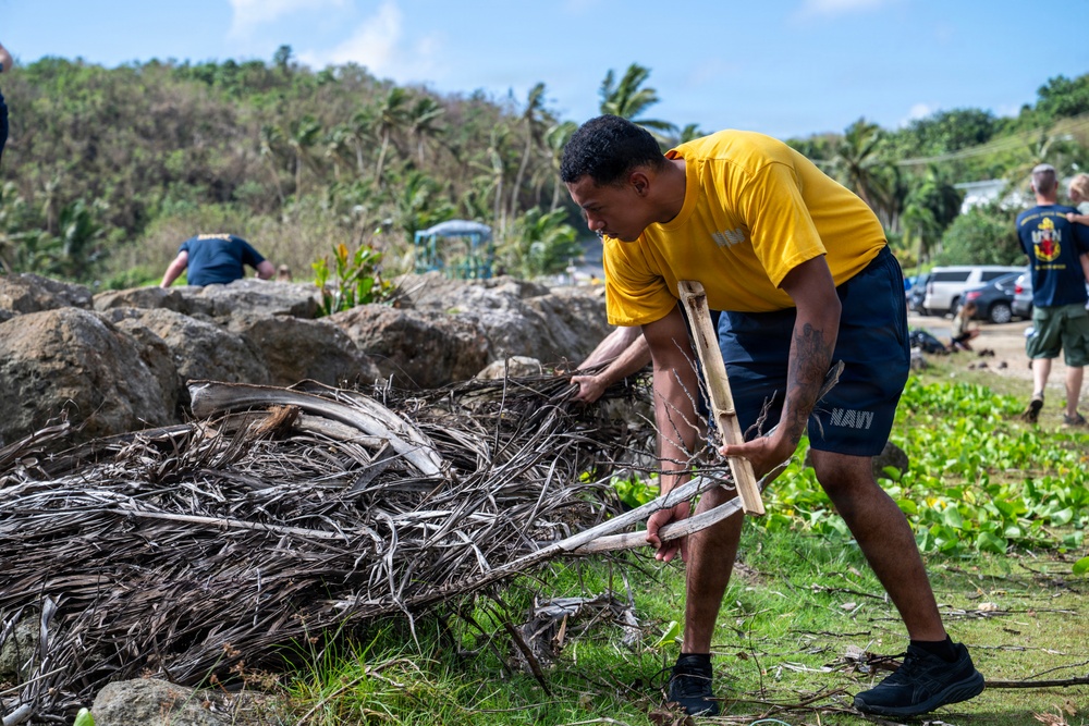CSS-15 Sailors Join Inalåhan Beach Cleanup Efforts