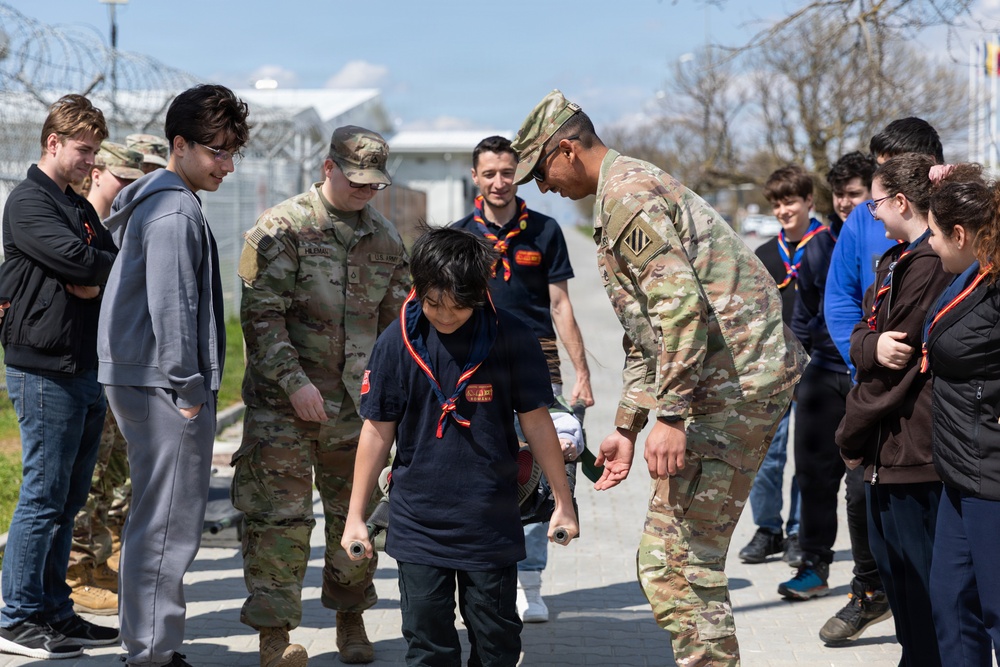 Salvation Army Scouts from the Romania Division visit Mihail Kogălniceanu Air Base
