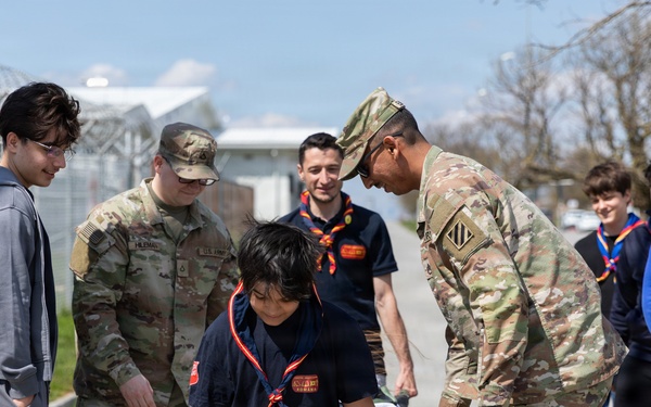 Salvation Army Scouts from the Romania Division visit Mihail Kogălniceanu Air Base