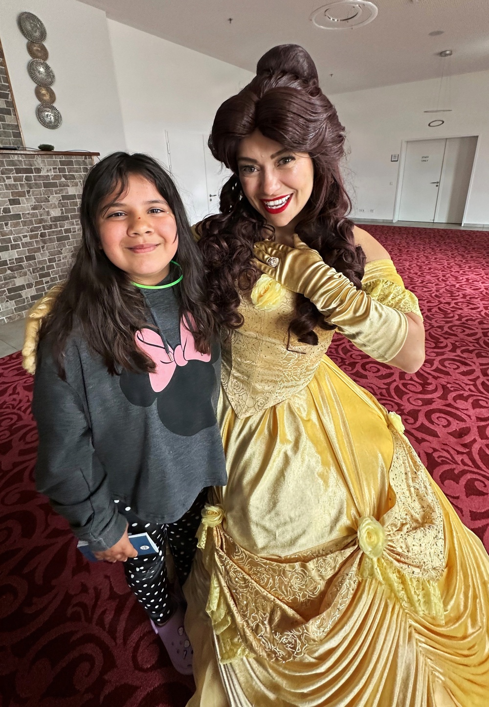 USAG Rheinland-Pfalz “Crowns &amp; Capes” event brings magic to military children