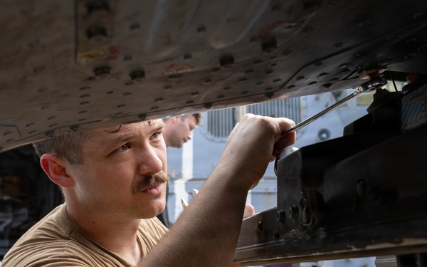Aviation Maintenance Onboard USS Truxtun