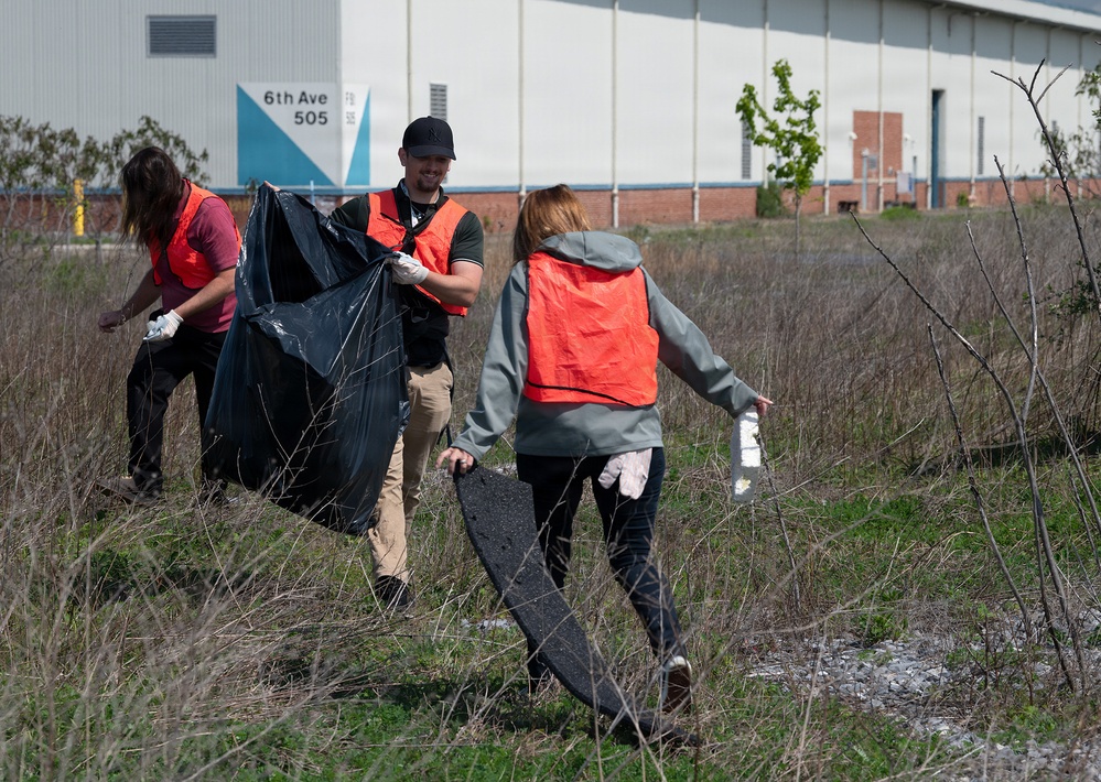 NAVSUP BSC | Earth Day Cleanup