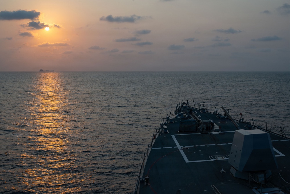 USS Pinckney Conducts blockade Operations