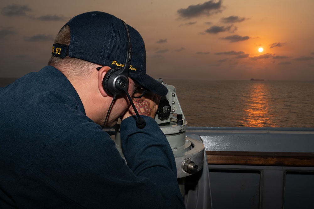 USS Pinckney Sailors Conduct blockade Operations
