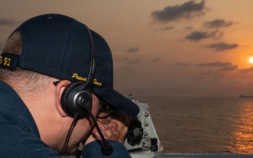 USS Pinckney Sailors Conduct blockade Operations