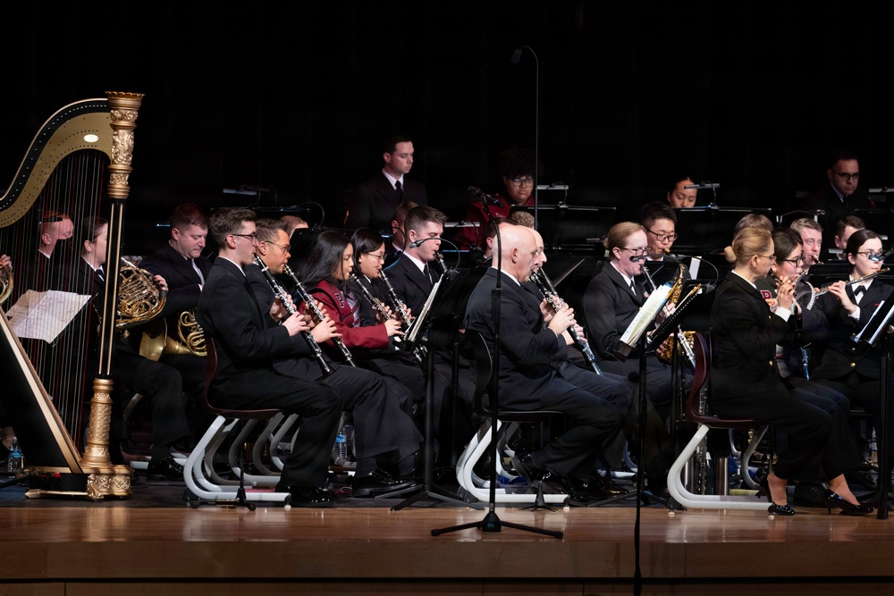 Navy Band performs in Phillipsburg, New Jersey