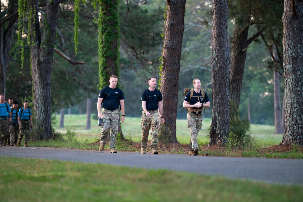 WOTS Class 26-04 Candidates execute week 4 ruck march