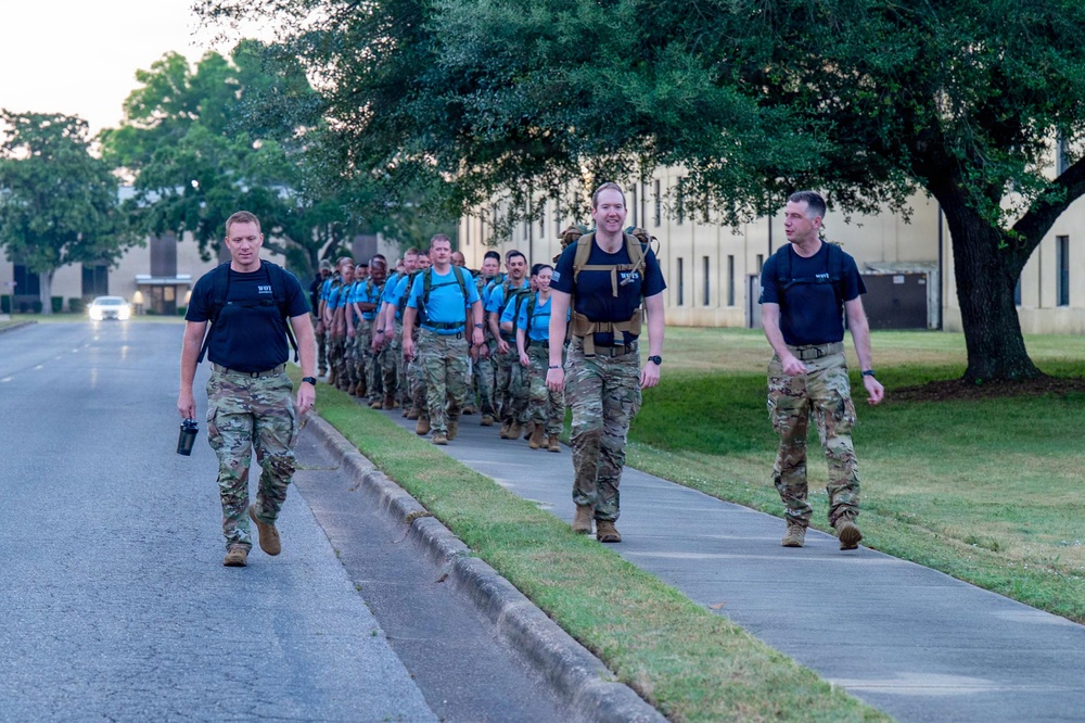 WOTS Class 26-04 Candidates execute week 4 ruck march