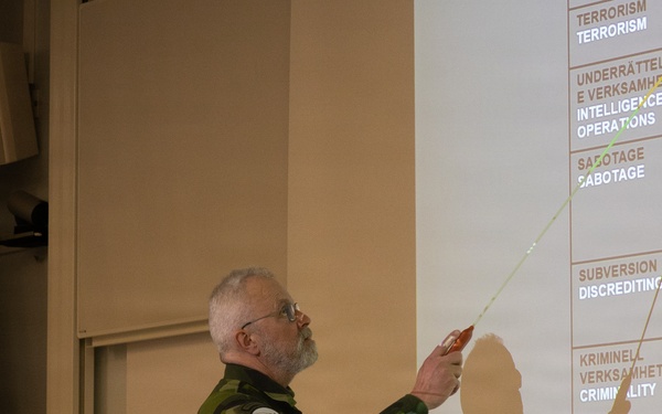 SWORD 26 | Combat Logistics Battalion 24 Receive Swedish Welcome Aboard Brief