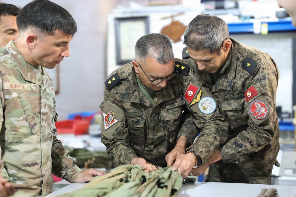 US, Tunisian forces conduct air rigging during African Lion 2026