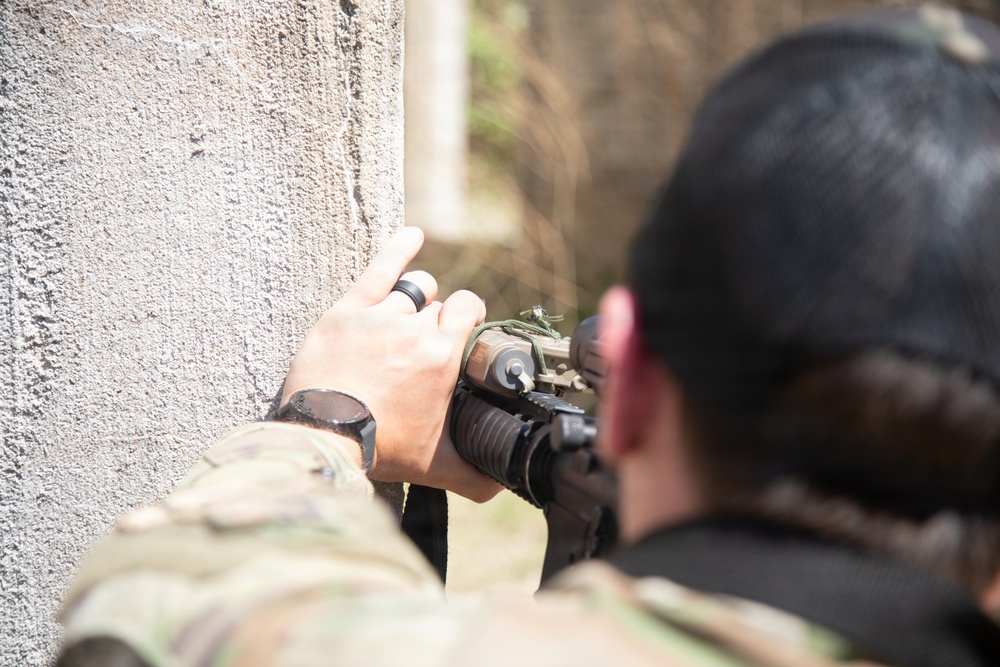 DVIDS - Images - Special Forces Basic Combat Course [Image 2 of 2]