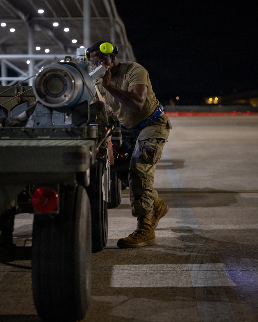 125th Fighter Wing's Aircraft Armament Airmen Undergo Timed Readiness Evaluations
