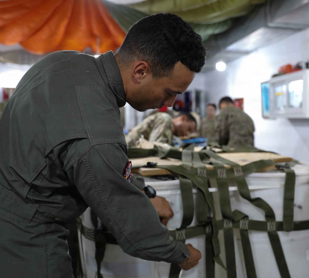 U.S., Tunisian forces conduct air rigging during African Lion 2026