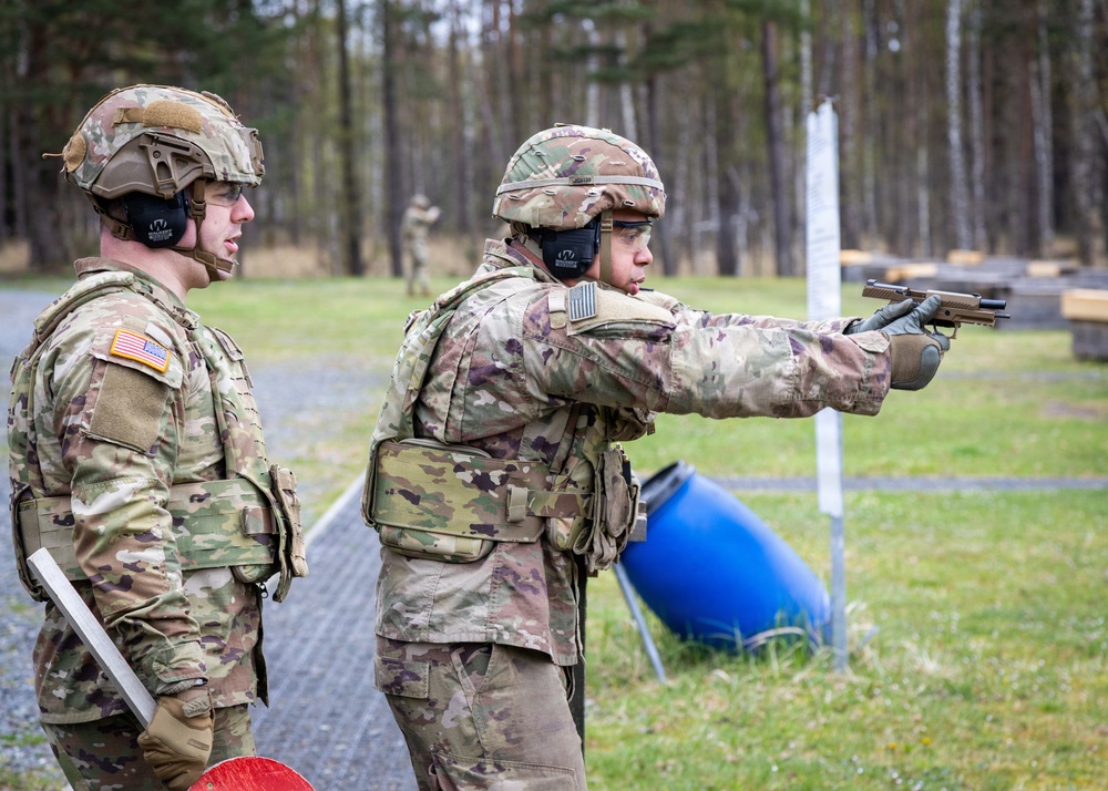 7th MSC Soldiers Compete in Best Squad Competition