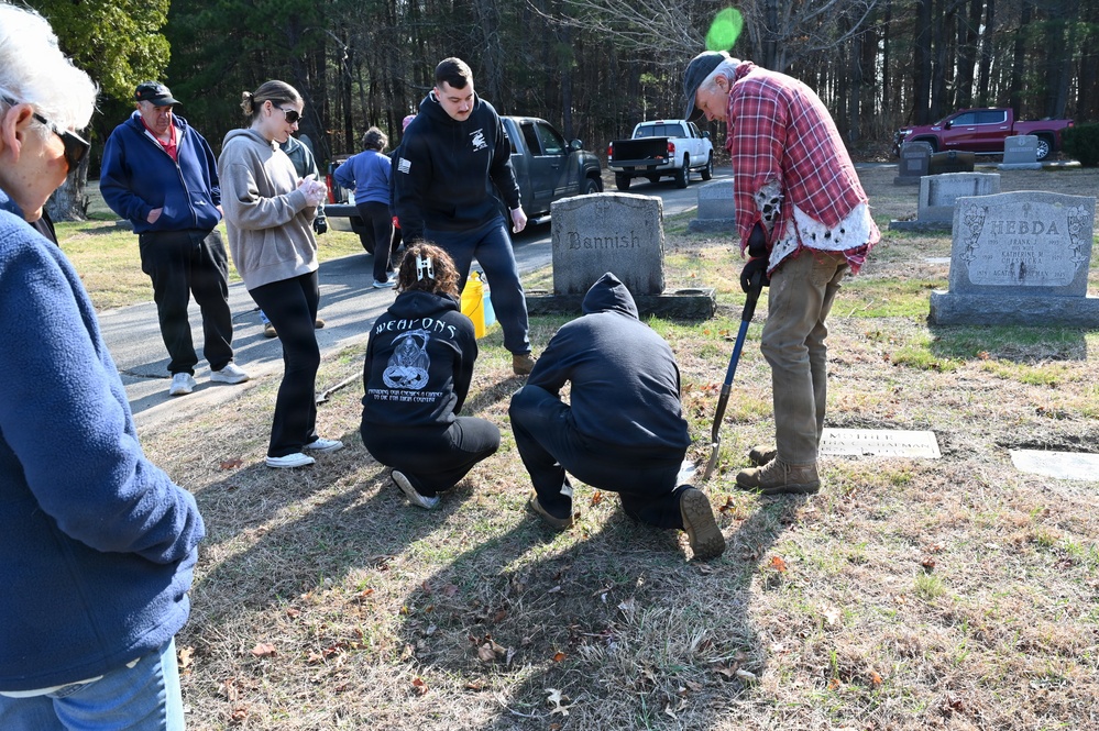 104th Fighter Wing volunteers with Westfield Graves Officer