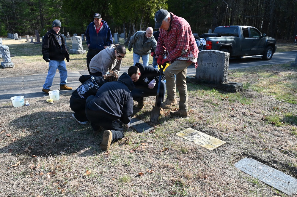 104th Fighter Wing volunteers with Westfield Graves Officer