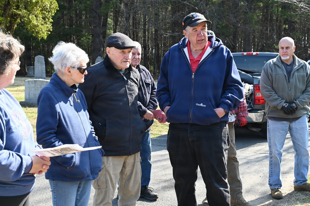 104th Fighter Wing volunteers with Westfield Graves Officer