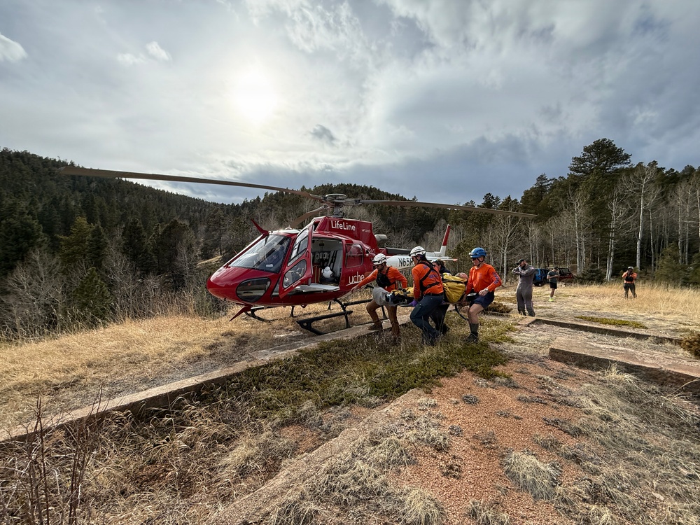 Fort Carson Combat Medic Saves Hiker on Manitou Incline