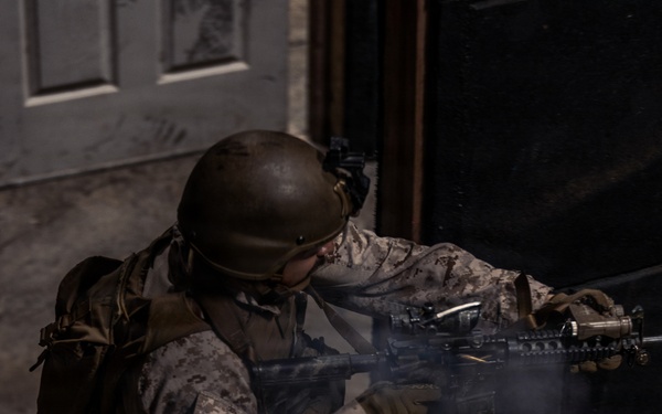 22nd MEU (SOC) | LAR Conducts a Live-fire Shoot House at Camp Santiago