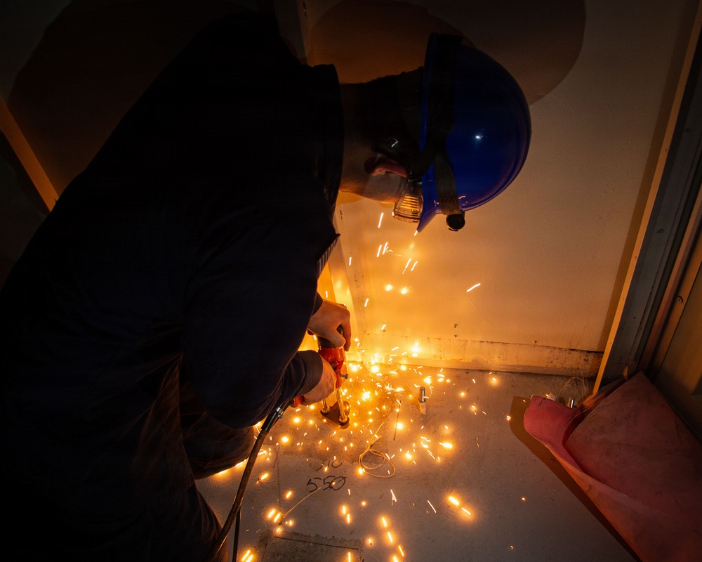 Ronald Reagan Sailors and Shipyard Workers Hot Work and Flight Deck