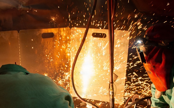 Ronald Reagan Sailors and Shipyard Workers Hot Work and Flight Deck