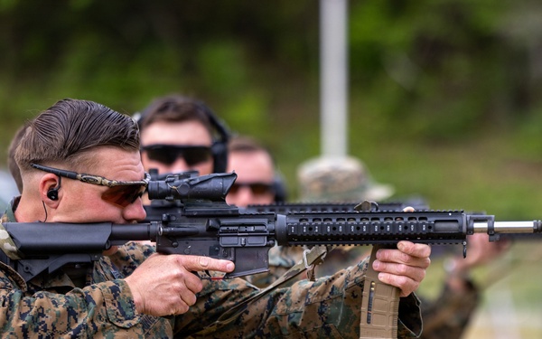 Marines participate in an Infantry Team Trophy Match