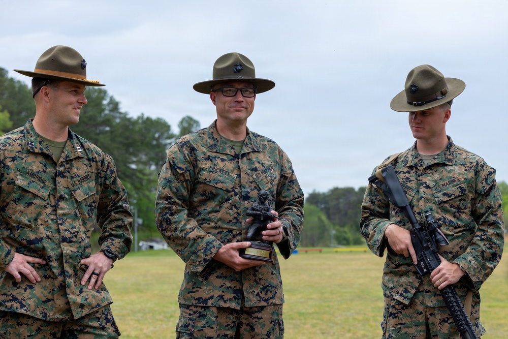 Marines Participate in Infantry Team Trophy Competition