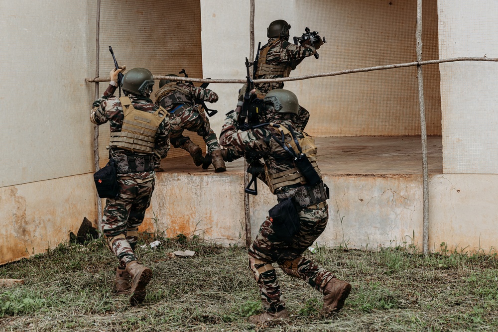 U.S., Cameroonian forces execute raid on radar tower during Flintlock 26