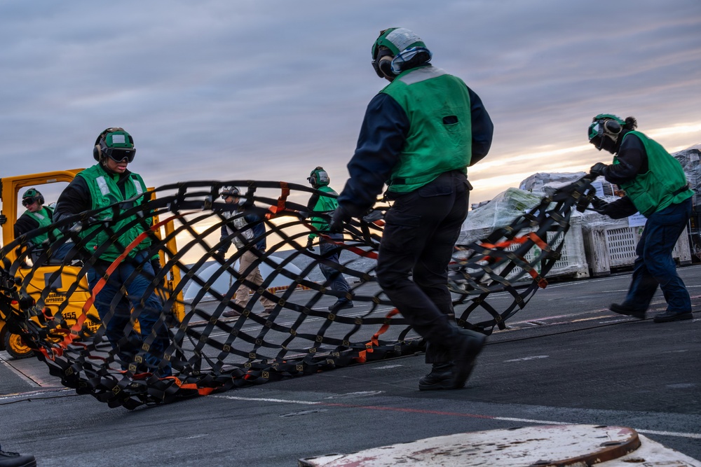 Nimitz Conducts Vertical Replenishment-at-Sea
