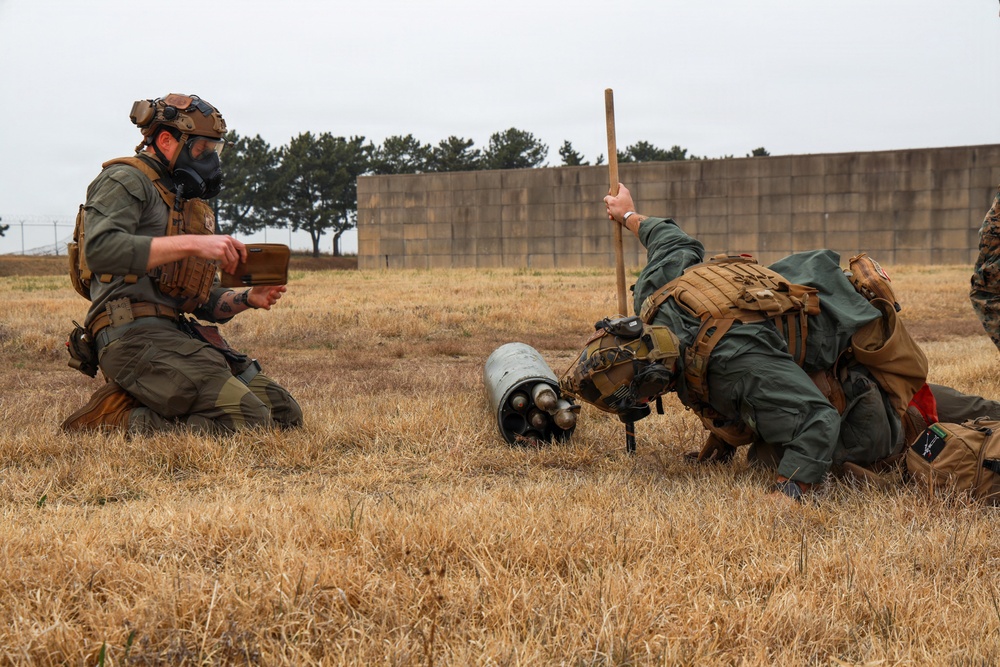 MWSS-174 removes a simulated downed aircraft at Kunsan Air Base, South Korea