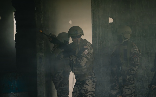 Moroccan forces execute bilateral sensitive site exploitation during Flintlock 26