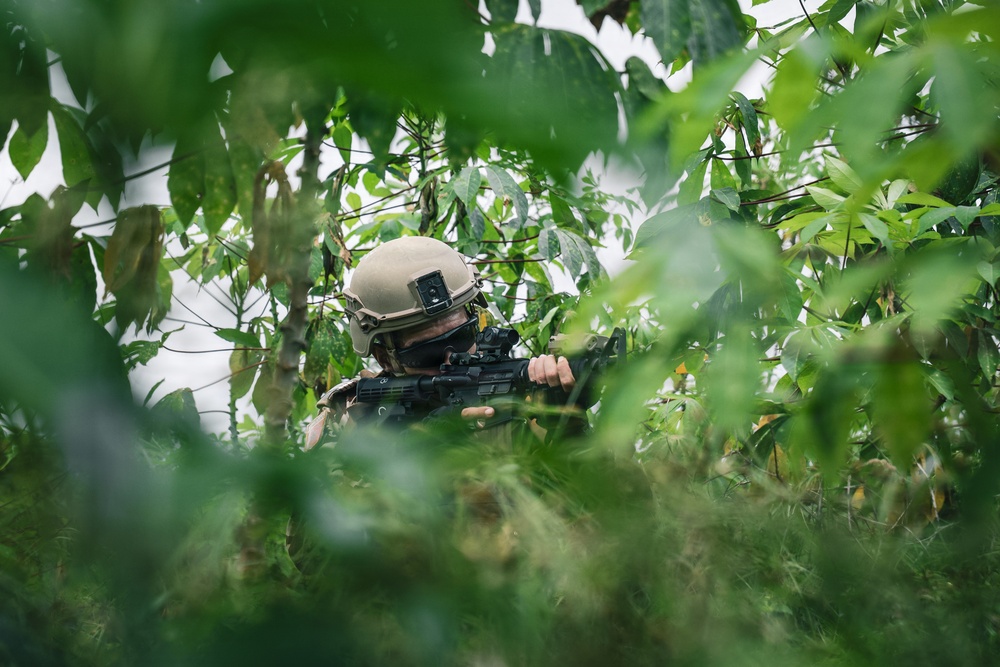 Moroccan forces execute bilateral sensitive site exploitation during Flintlock 26