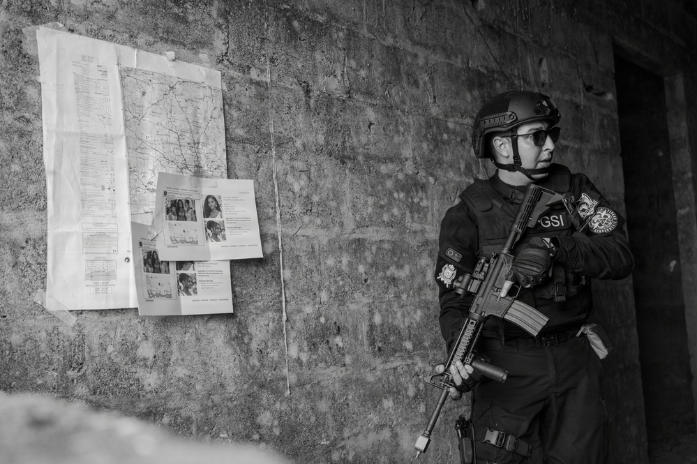 Moroccan forces execute bilateral sensitive site exploitation during Flintlock 26