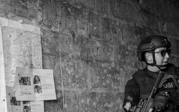 Moroccan forces execute bilateral sensitive site exploitation during Flintlock 26