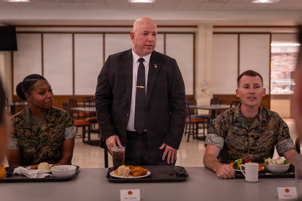SecWar advisor Visits MCBH and Gains Insight into Base Operations