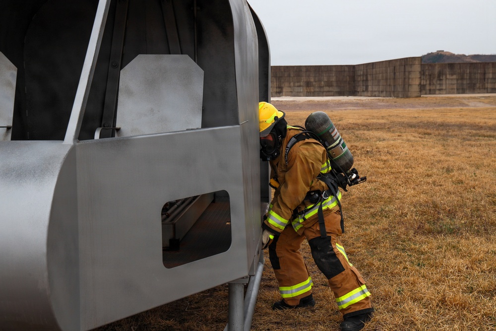 MWSS-174 removes a simulated downed aircraft at Kunsan Air Base, South Korea