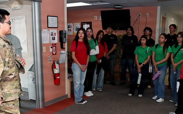 U.S. Army Yuma Proving Ground Soldiers encourage local Army recruits