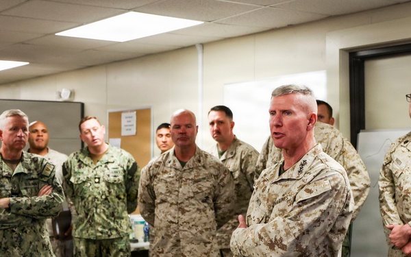 The Commandant, Gen. Eric M. Smith visits MARCENT and TF 51/5th MEB