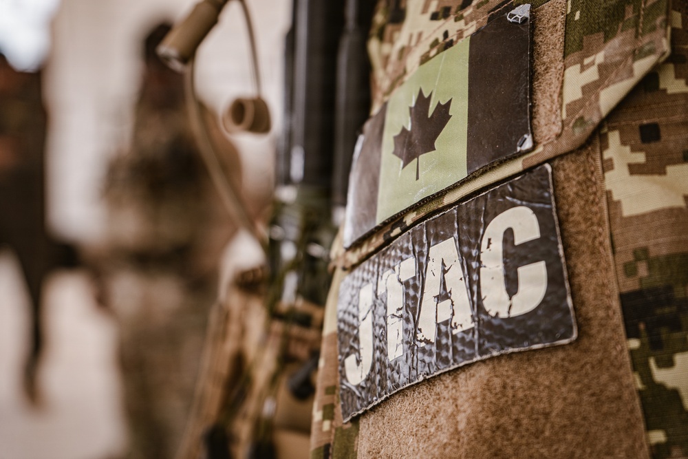 US, Hungarian, Canadian JTACs train alongside Moroccan special operations forces during Justified Accord 26